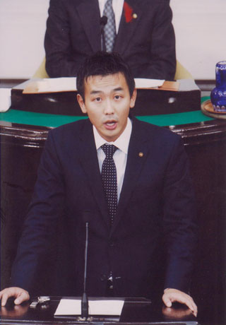 本会議にて代表質問