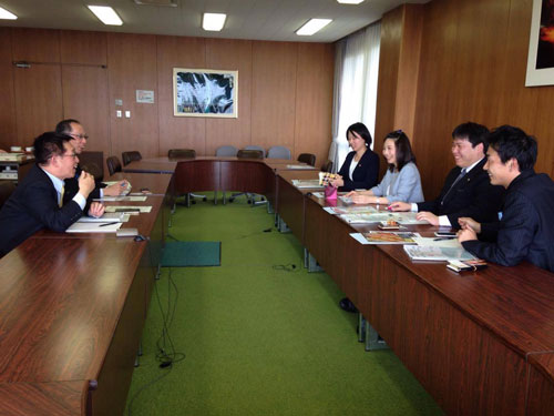 泉明石市長と意見交換